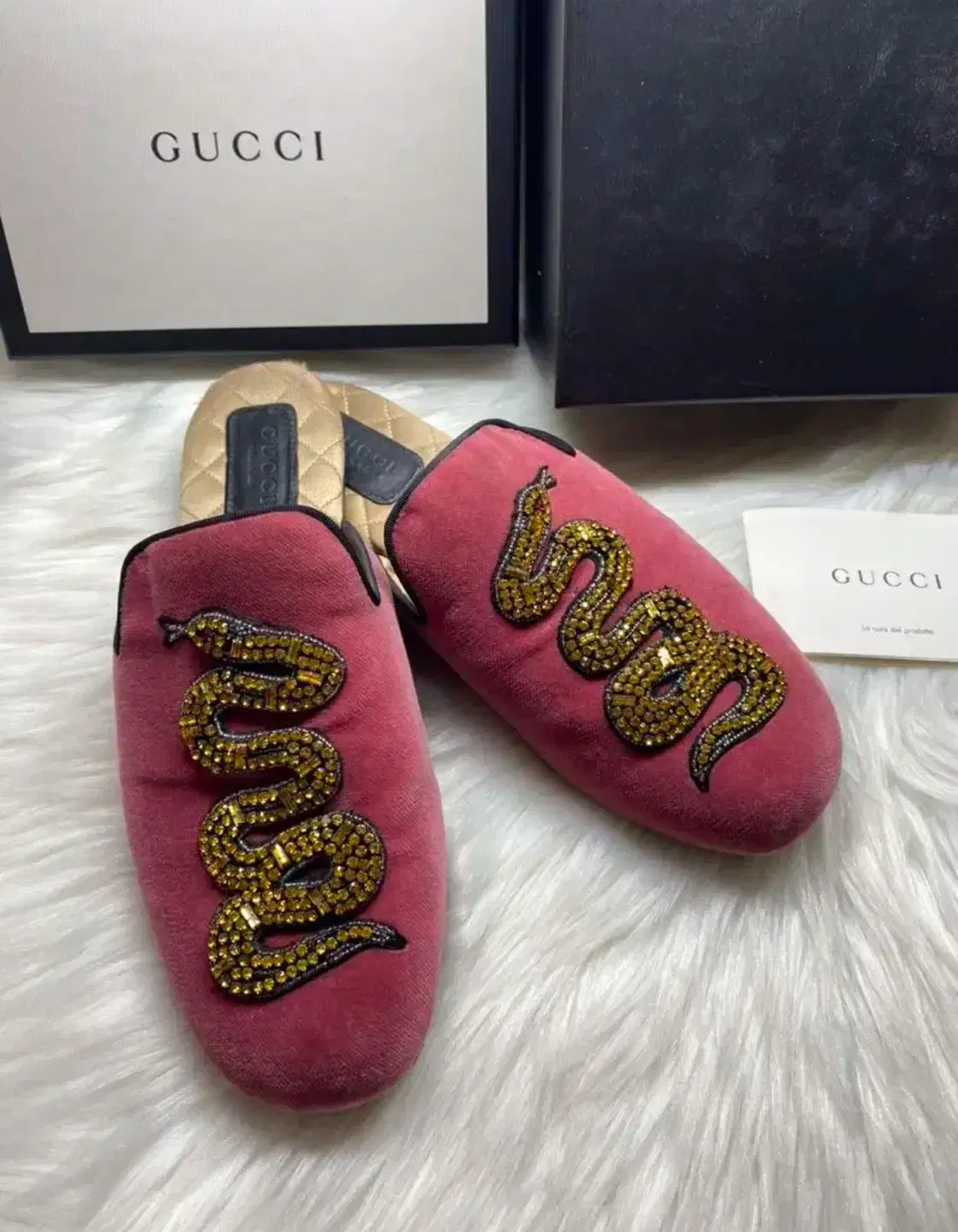 GUCCI Snake Bloper 37