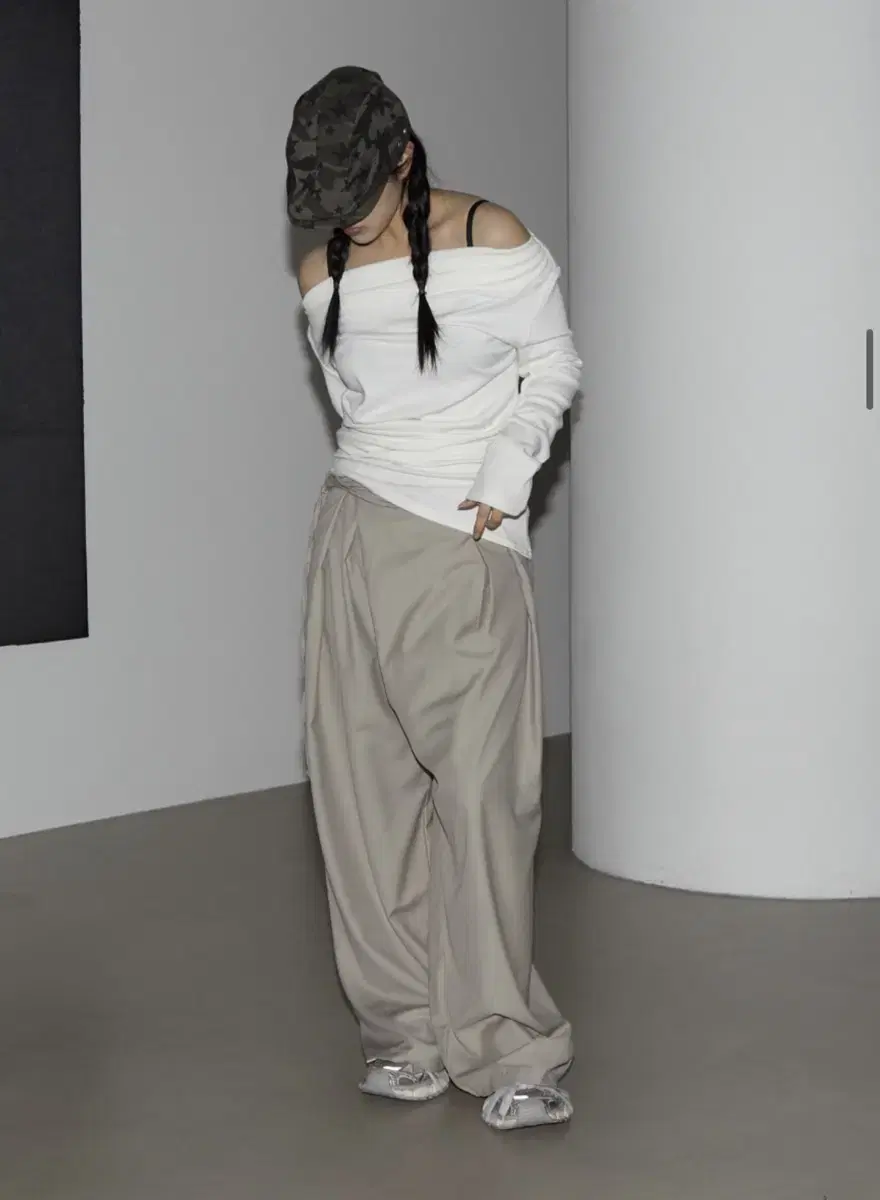 와이드 랩 슬랙스 / 블랙업 에프터먼데이 릿킴 블렘토 어텀 라룸