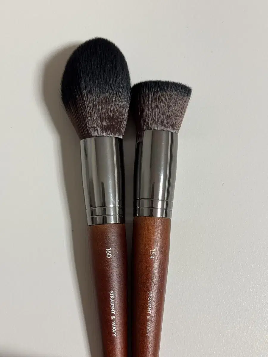New Makeup Forever Blush Brush 154 160