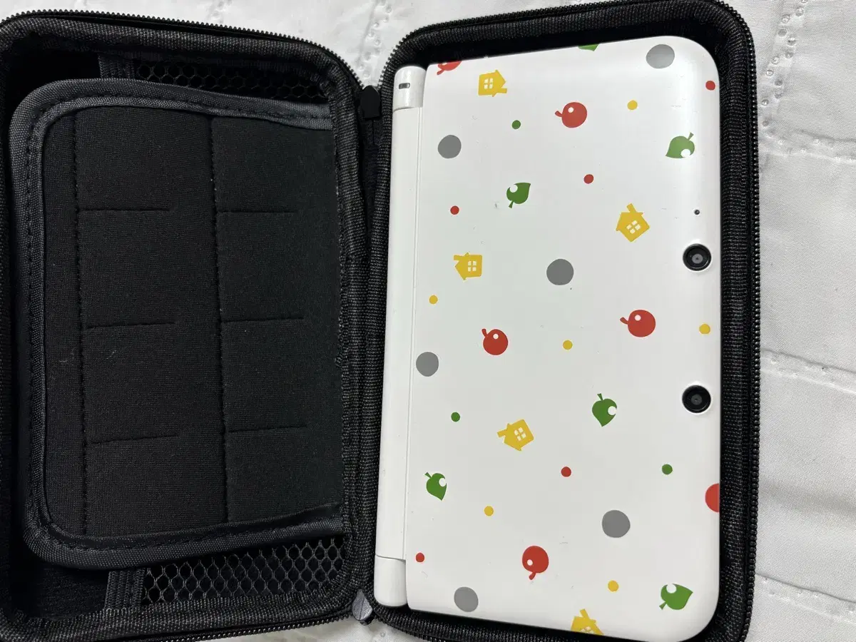 (S급)닌텐도 3DS XL 128GB 튀동숲 에디션 닌텐도 팝니다