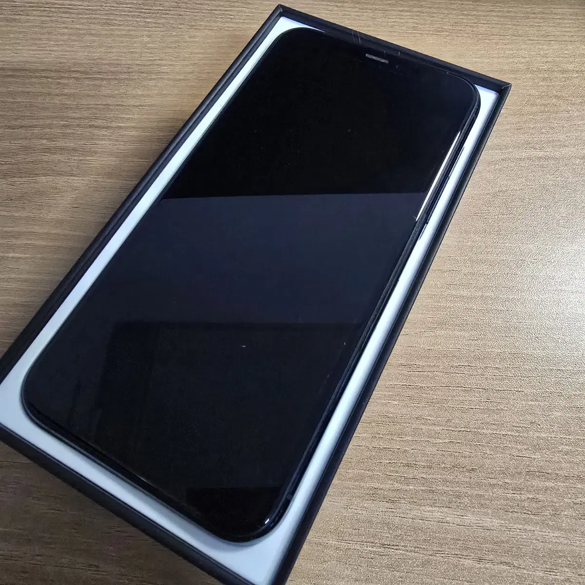 아이폰11프로 미드나잇그린 256GB 판매합니다.