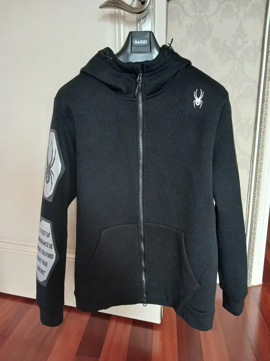Cool genuine Spider Hoodie M