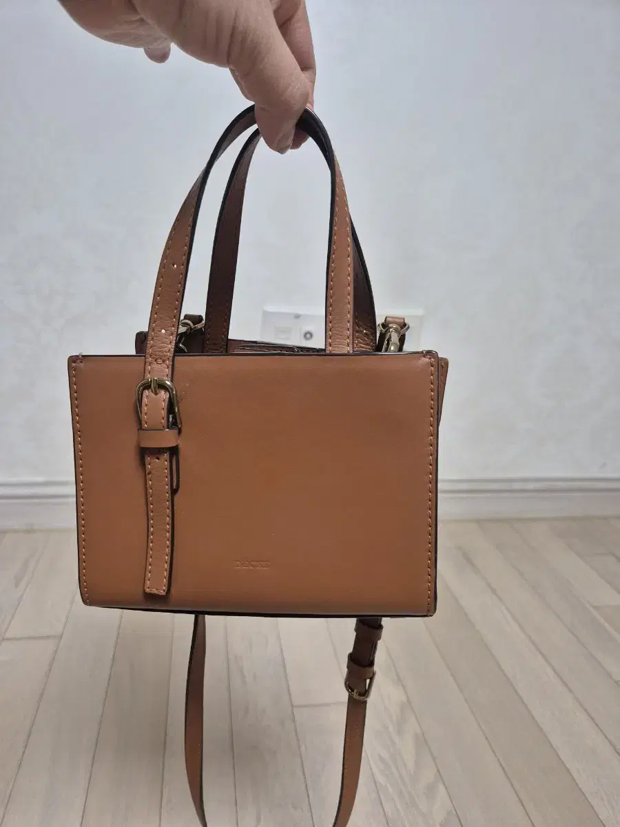 Decke Mini Crossbody Bag