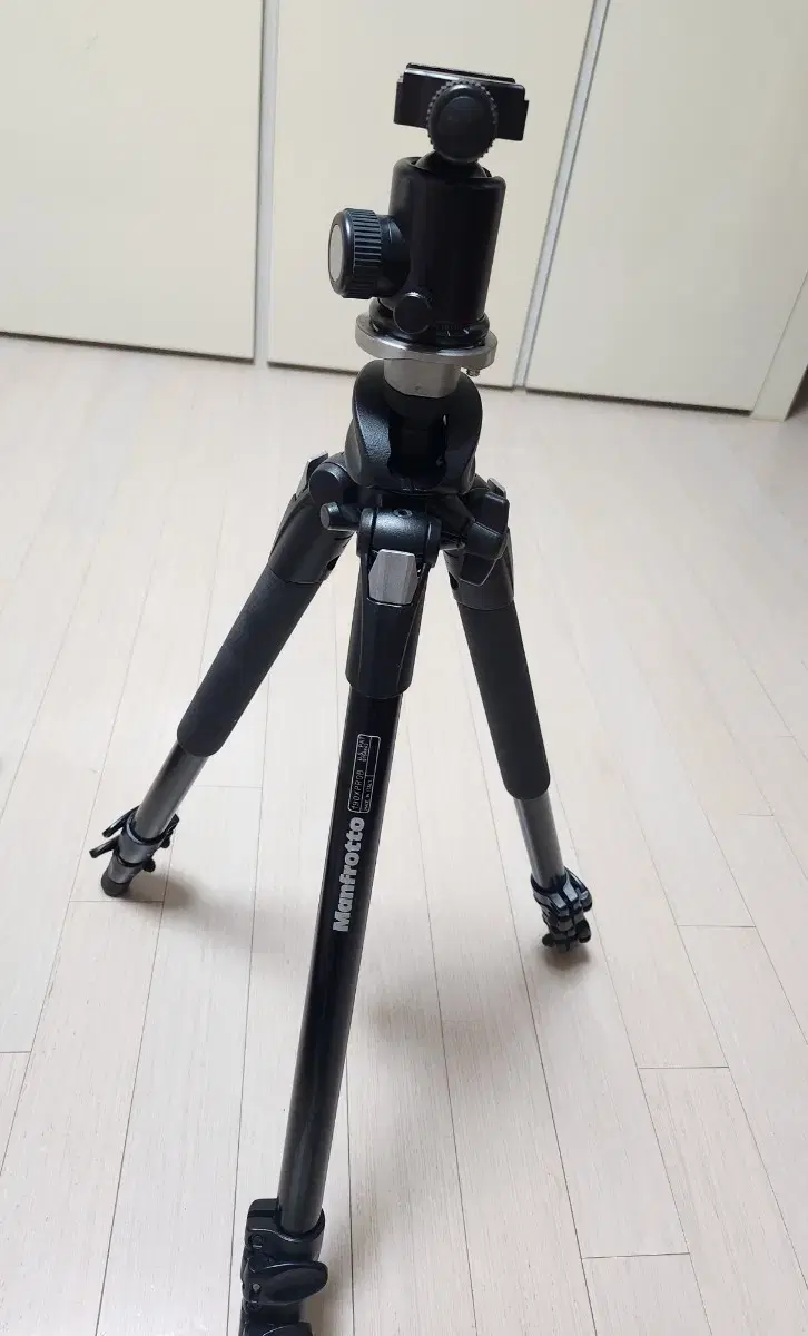 맨프로토 카메라 삼각대
