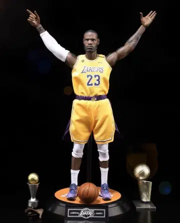 새상품 1/6 르브론 제임스 동상 피규어 약 30cm 레이커스