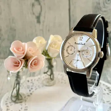 배터리 교환 완료] 마가렛 호웰 손목시계 실버 데이다이트