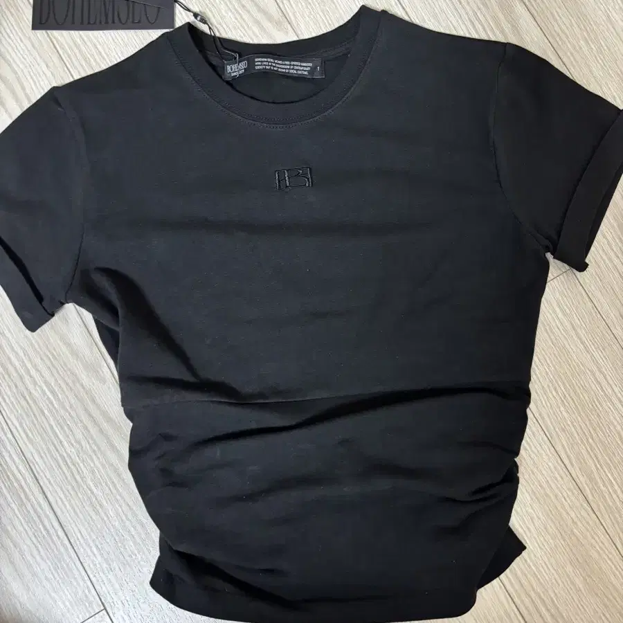 【BOHEMIAN SEOUL】25ss BACK HOOKED SHIRRING T BOHEMIAN SEOUL】[25SS] BACK HOOKED SHIRRING T [正規品
