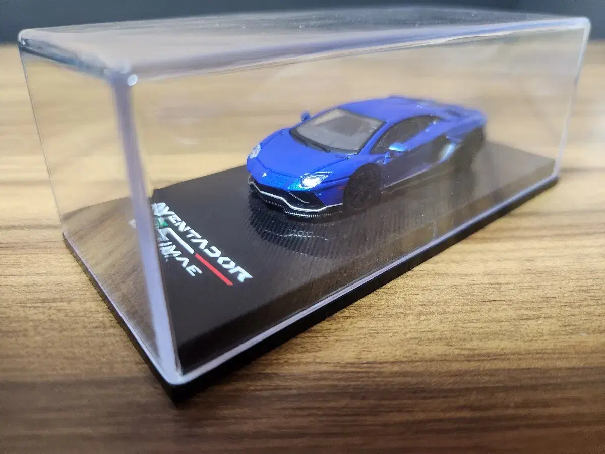 HOBBY FANS 1:64 람보르기니 아벤타도르 얼티마 LP780-4