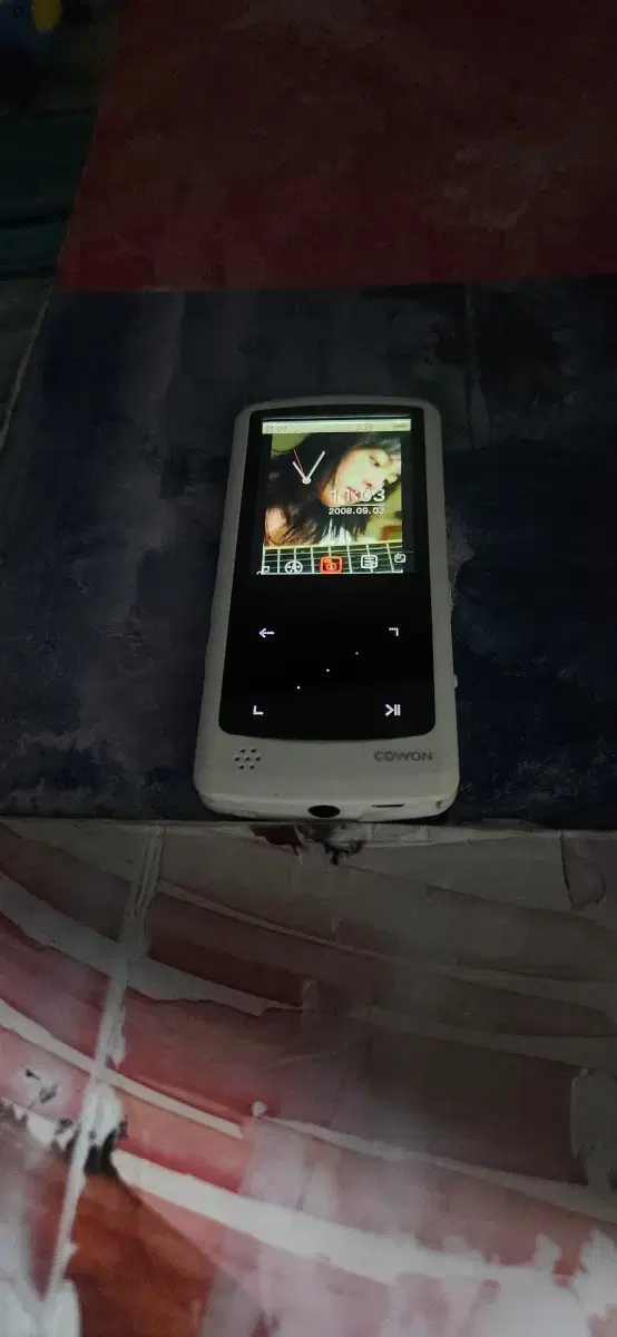[희귀소장품] 코원 레트로 mp3 mp4 i9 8기가 옛날엠피쓰리
