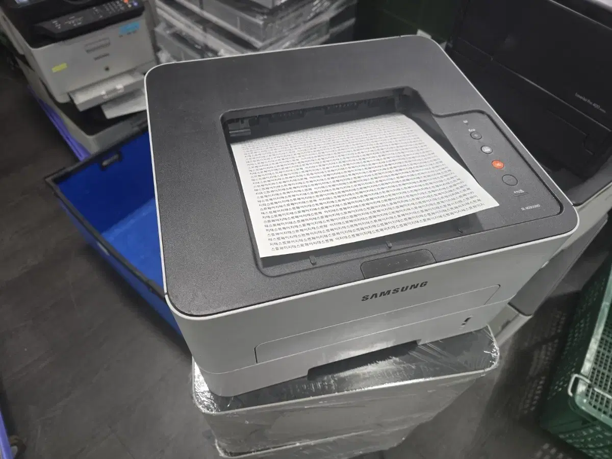 흑백레이저프린터  새토너포함 65,000원   삼성SL -m2820ND