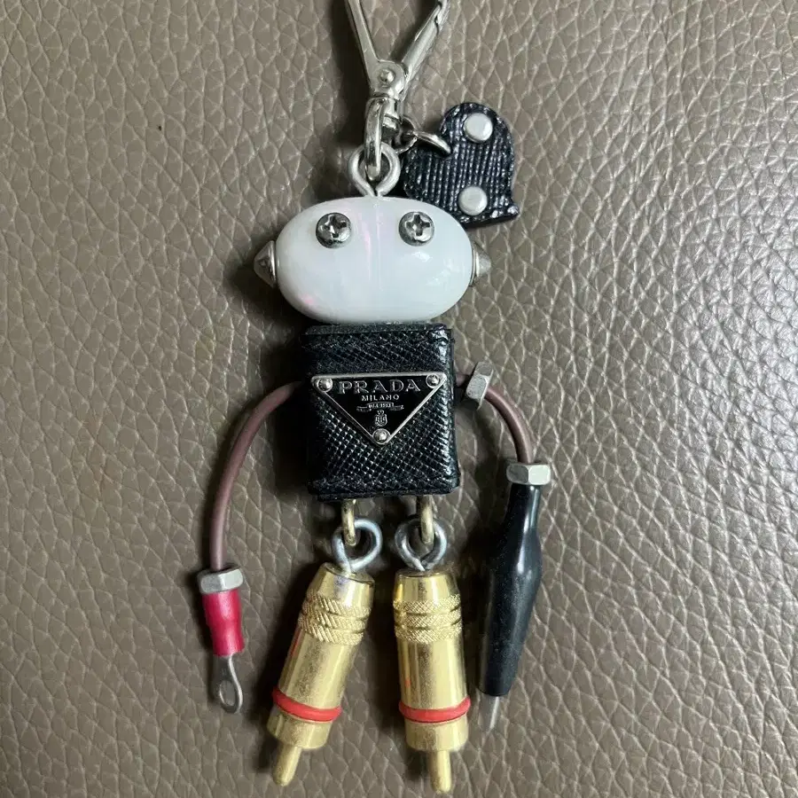 PRADA | 프라다 Prada Edward Keyring #프라다키링,#에드워드