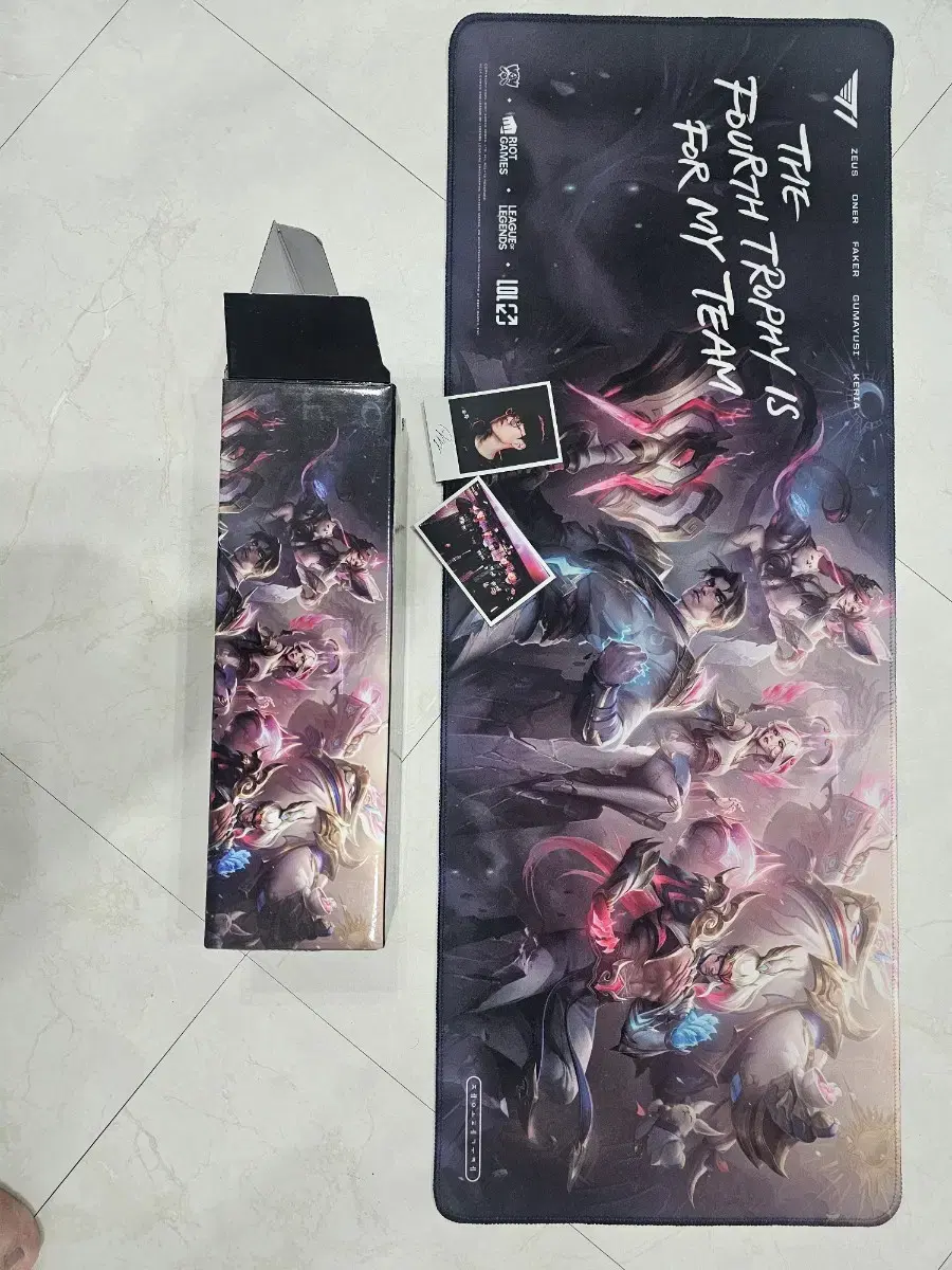 SKT T1 Championship Winner's Pad + Photocard