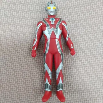 울트라맨 메비우스 인피니티 소프트 비닐 피규어