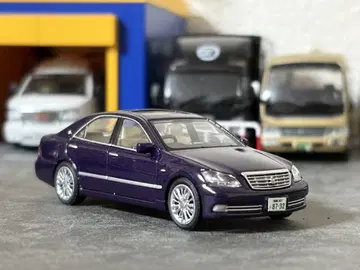 도요타 크라운 180계 1/64 미니카