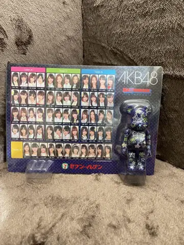 BE@RBRICK 베어브릭 AKB48 2011 세븐일레븐 한정판