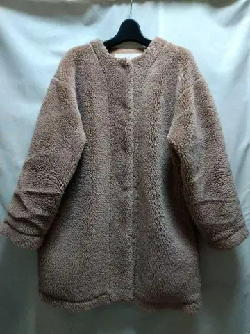 나투란 린투라우루 노카라 보아 코트