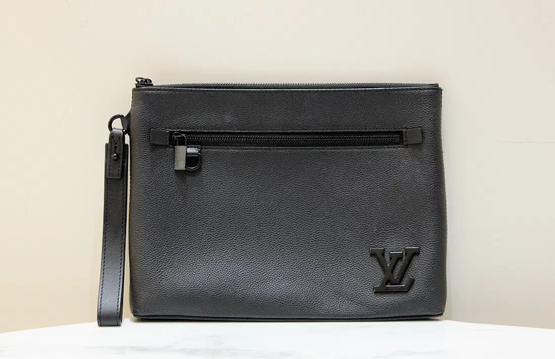 [중고명품다올] 루이비통 LV 에어로그램 테이크오프 클러치 M69837