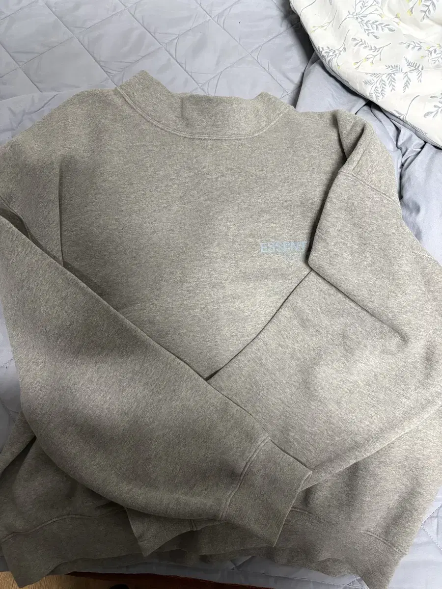 (S)peer of God Essential Mock Neck