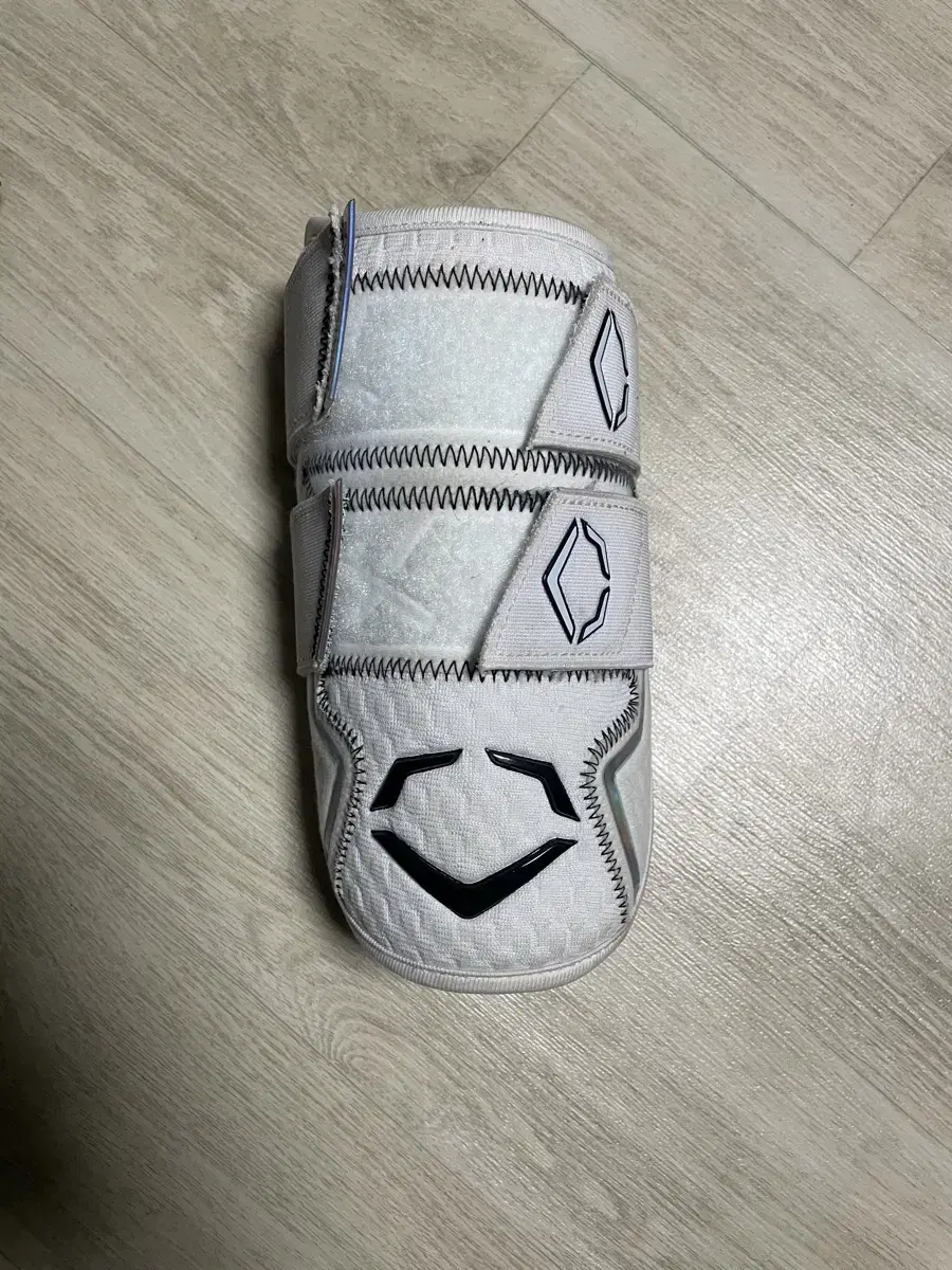 이보쉴드 암가드 흰색