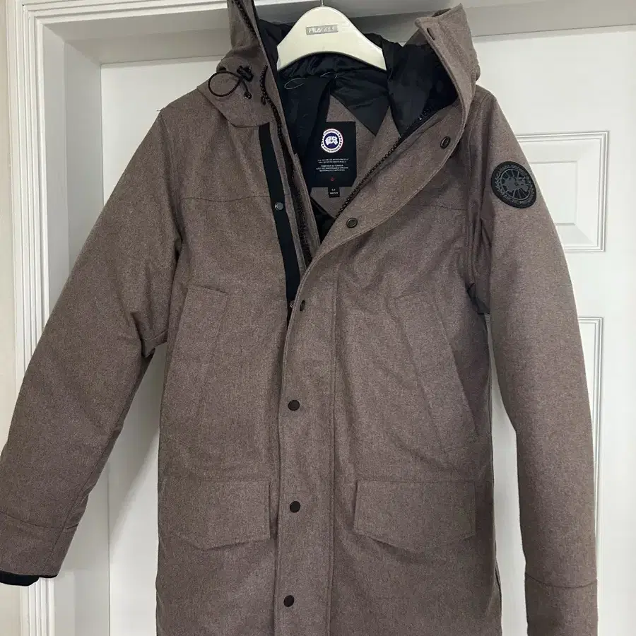 [S] Canada Goose 캐나다구스 랭포드 울 파카