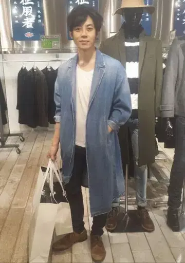 미사용 새상품 킹콩 니시노 료히로 착용 M 데님 코트 체스터 가운