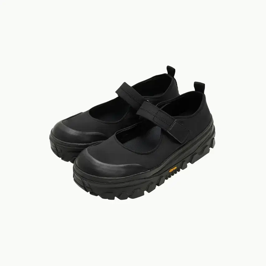 ☆韓国人気☆ビブラム メリージェーン/AMOMENTO☆ AMOMENTO/アモーメント】VIBRAM MARY JANE AMCOPMM01SSの通販