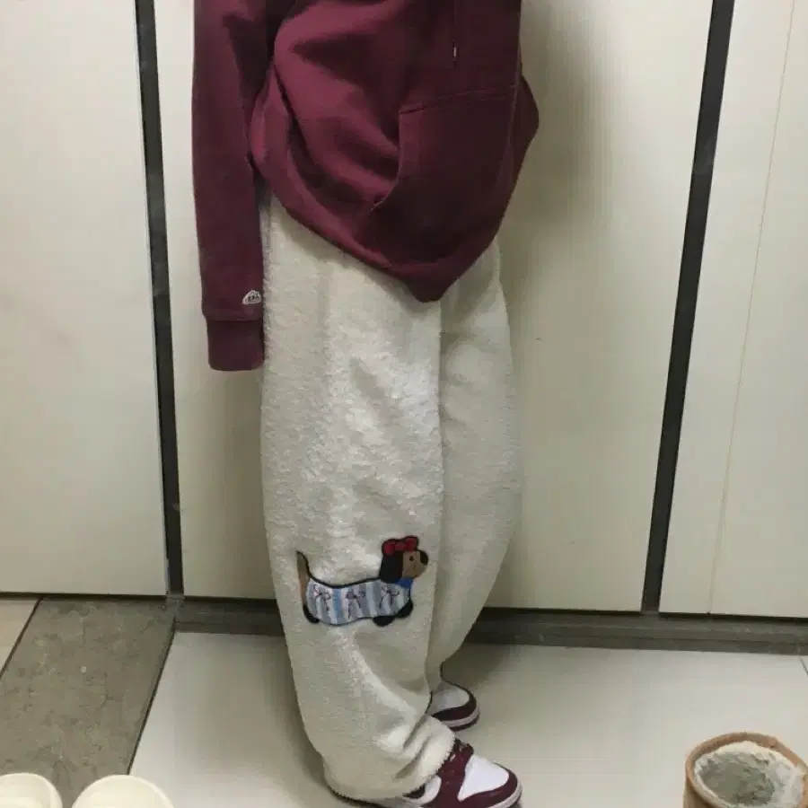 강아지자수 뽀글이 플리스 와이드 팬츠