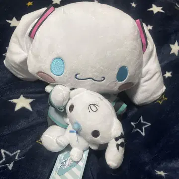 하츠네 미쿠 & 시나몬 롤 콜라보 봉제 인형 2개 세트