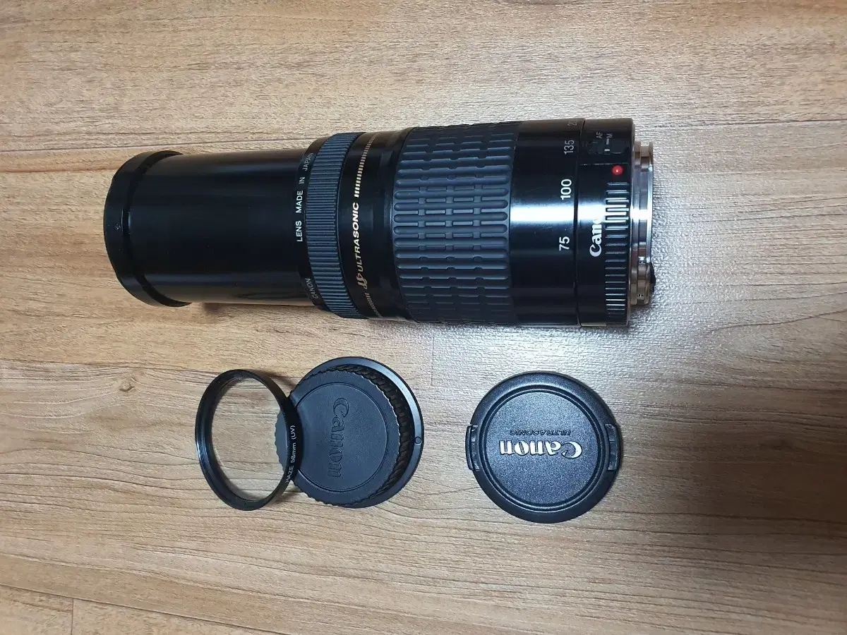 캐논 EF 75-300mm 줌렌즈
