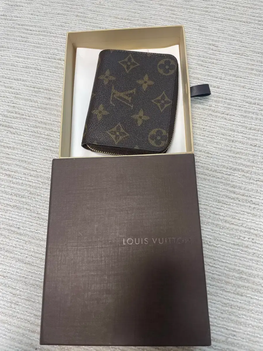 코인북 | 브랜드 중고거래 플랫폼, 번개장터