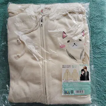 안아주고 싶은 남자 1위에 위협받고 있습니다. 츤냐 후드티