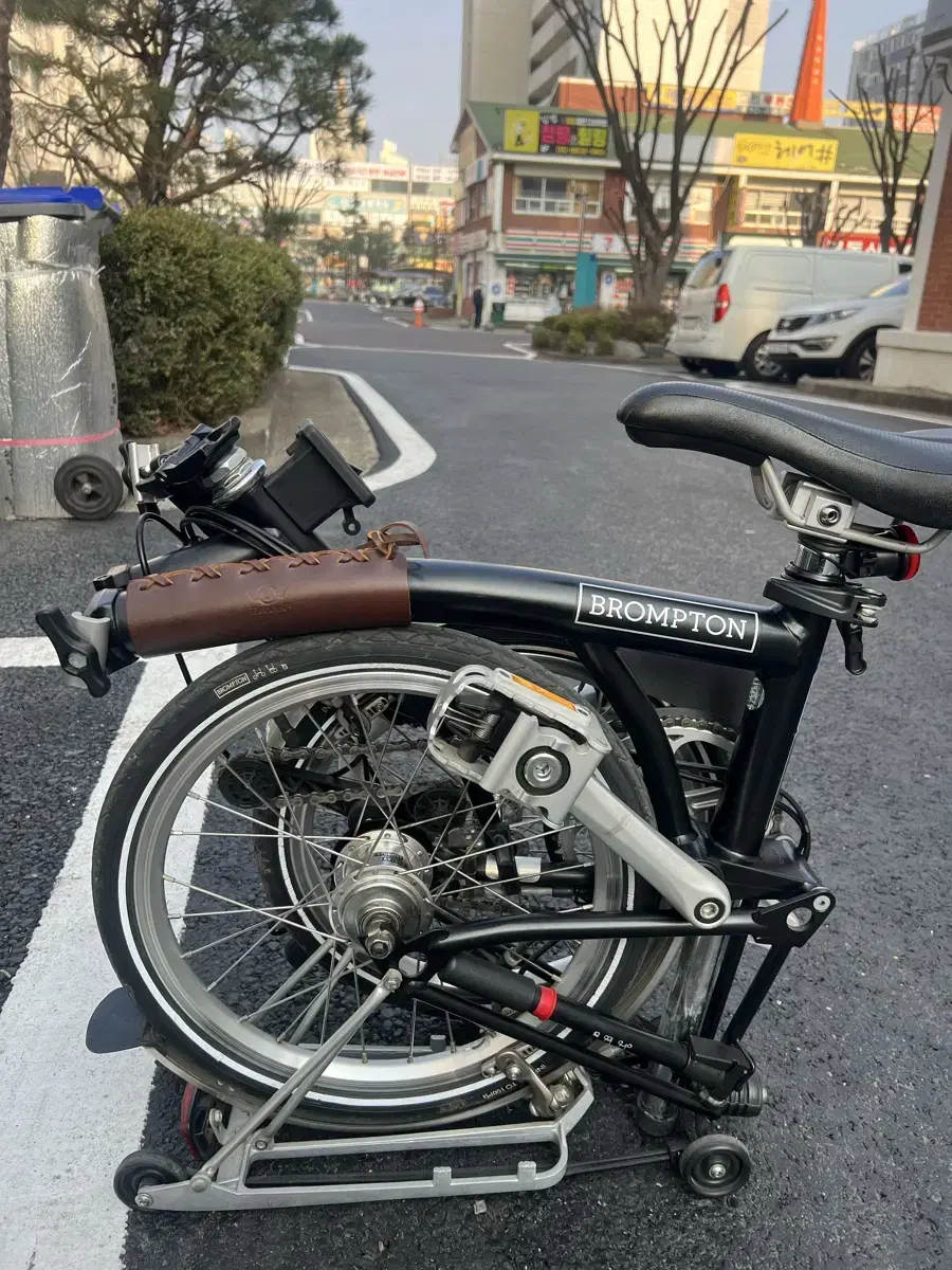 브롬톤 M6L 블랙 16년식 판매 상태좋음