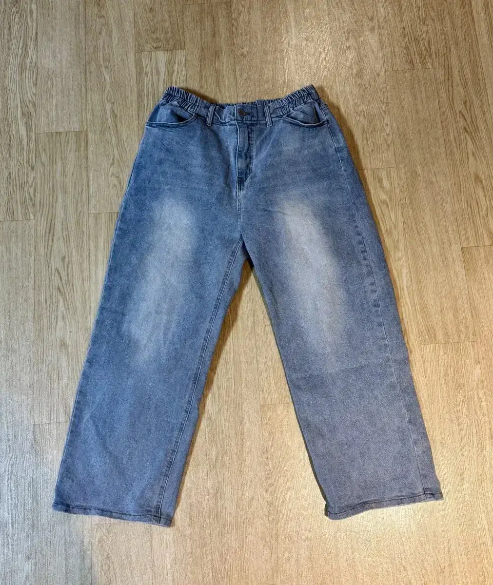 [Unique] Wide backbanding spandex denim jeans