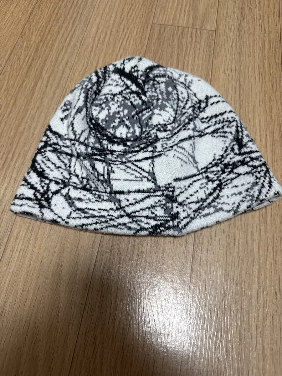 Flare-up beanie
