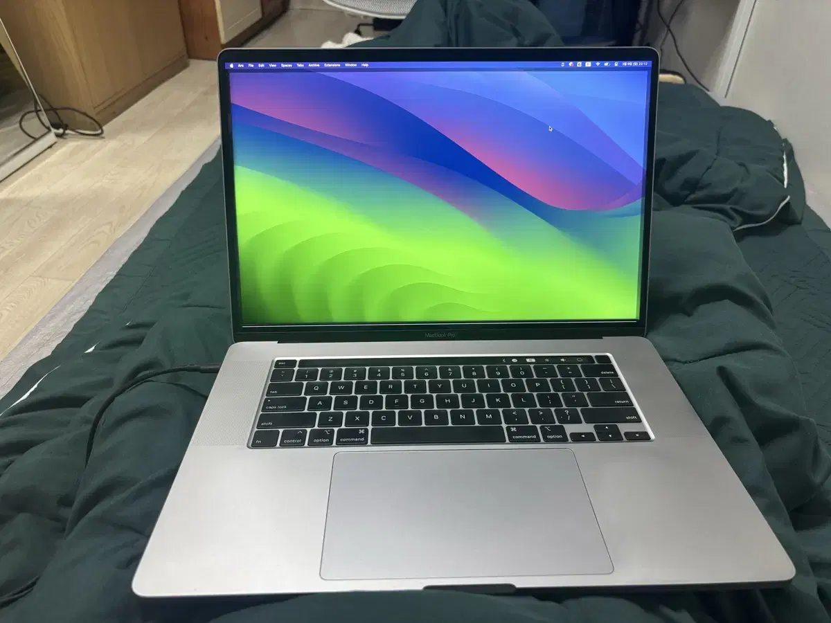 맥북프로 2019 16인치 i9 1TB 스그 풀박