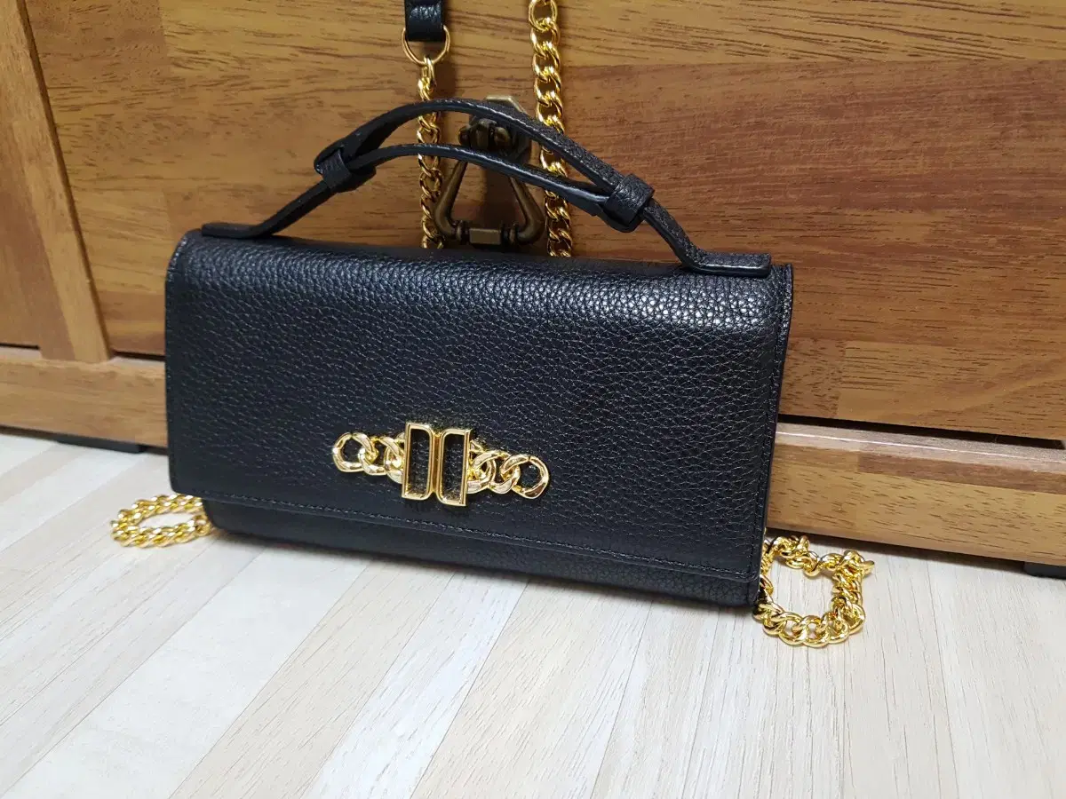 New product grade) Daks Mini Cross Bag