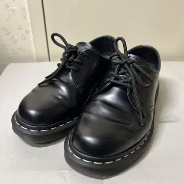 닥터마틴 Dr. Martens 3홀 신발