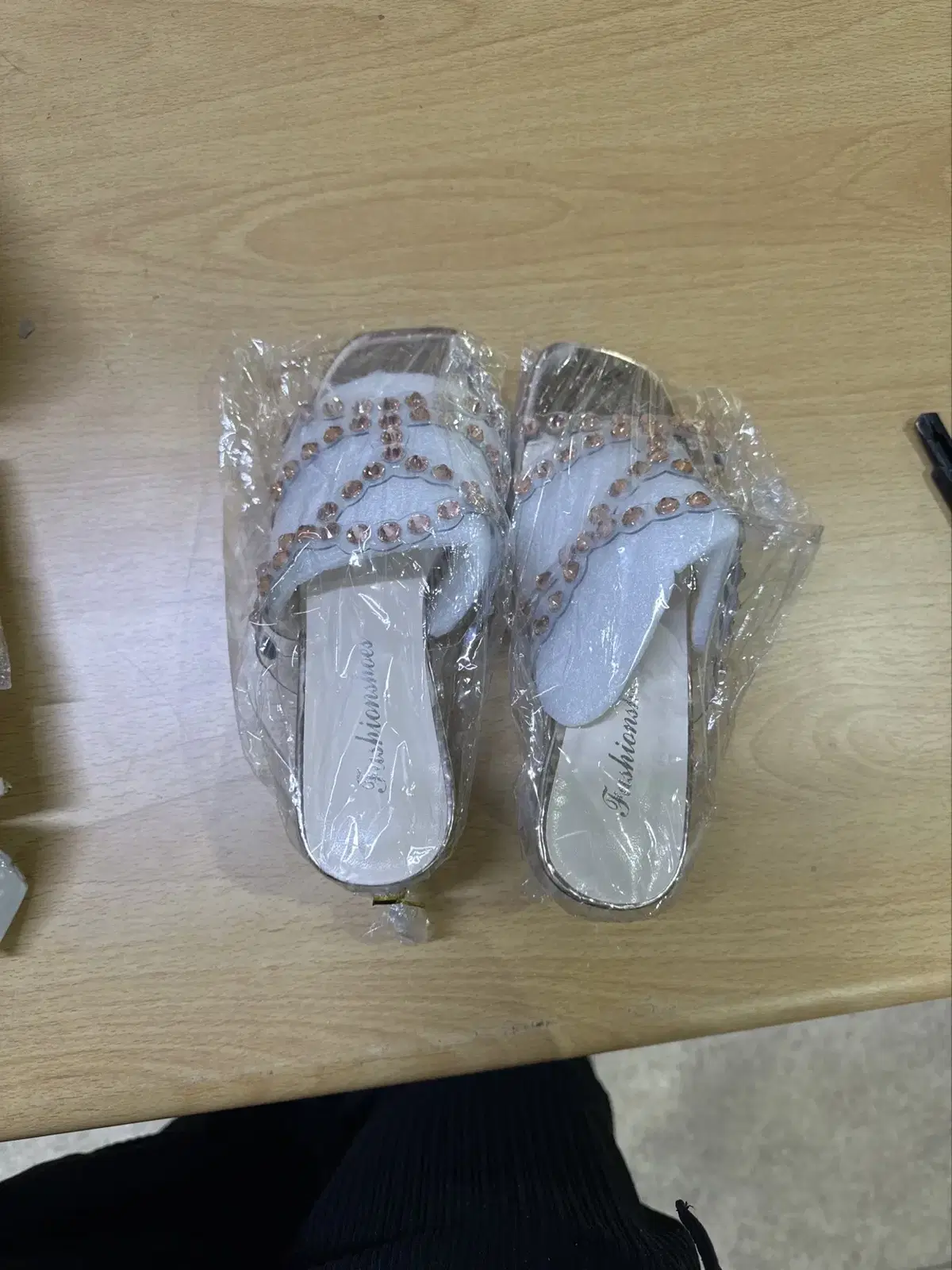 여성 통굽 슬리퍼 샌들