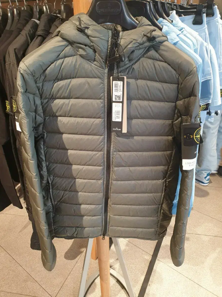 Stone Island 40124 후드자켓