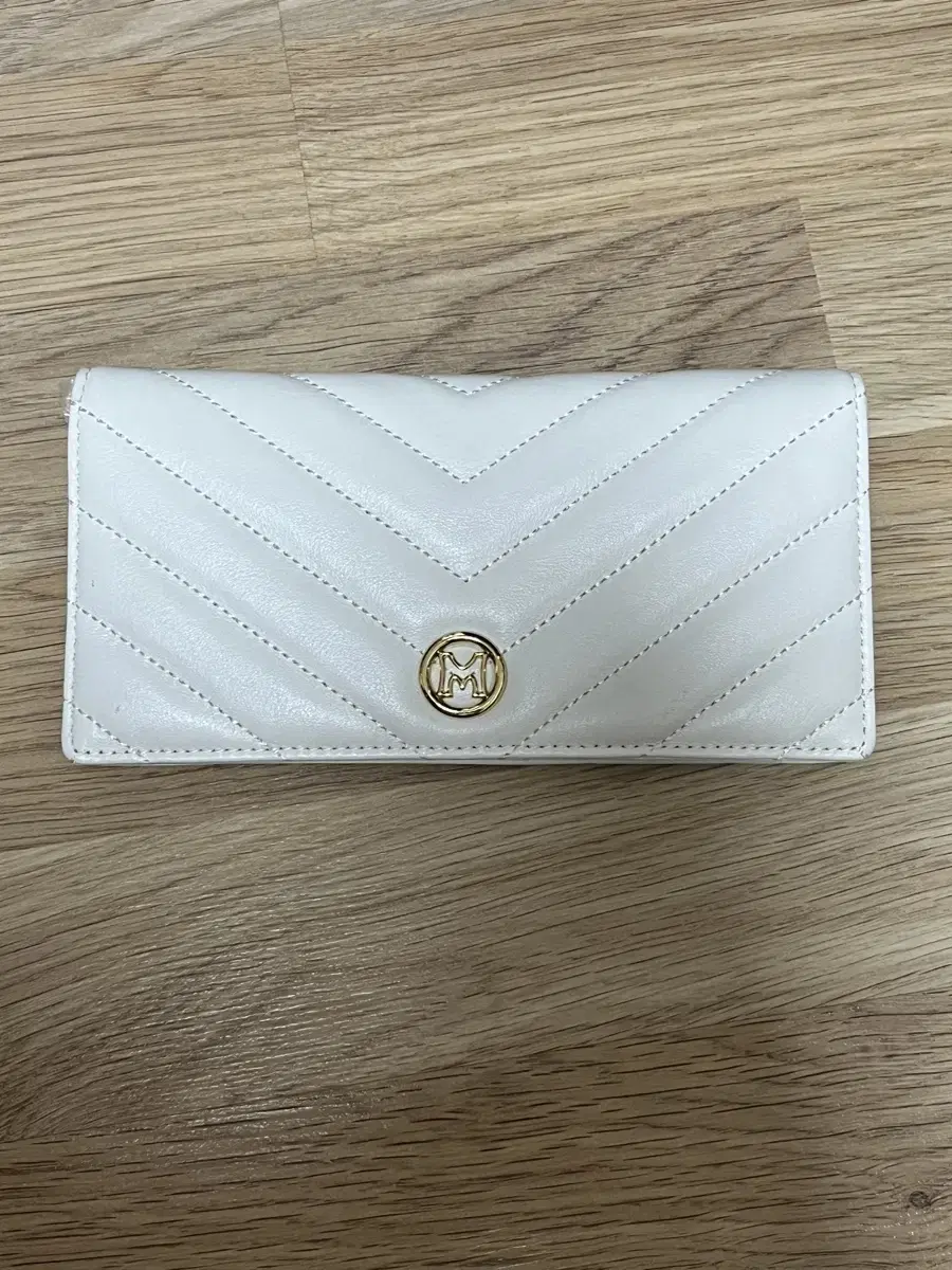 Metro City long wallet