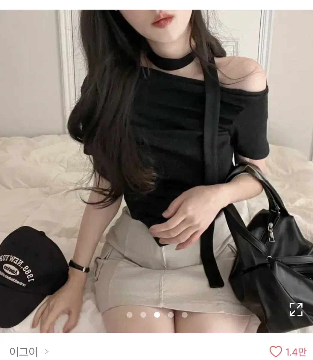 에이블리 셔링 스카프 타이 언발 오프숄더 반팔 블랙