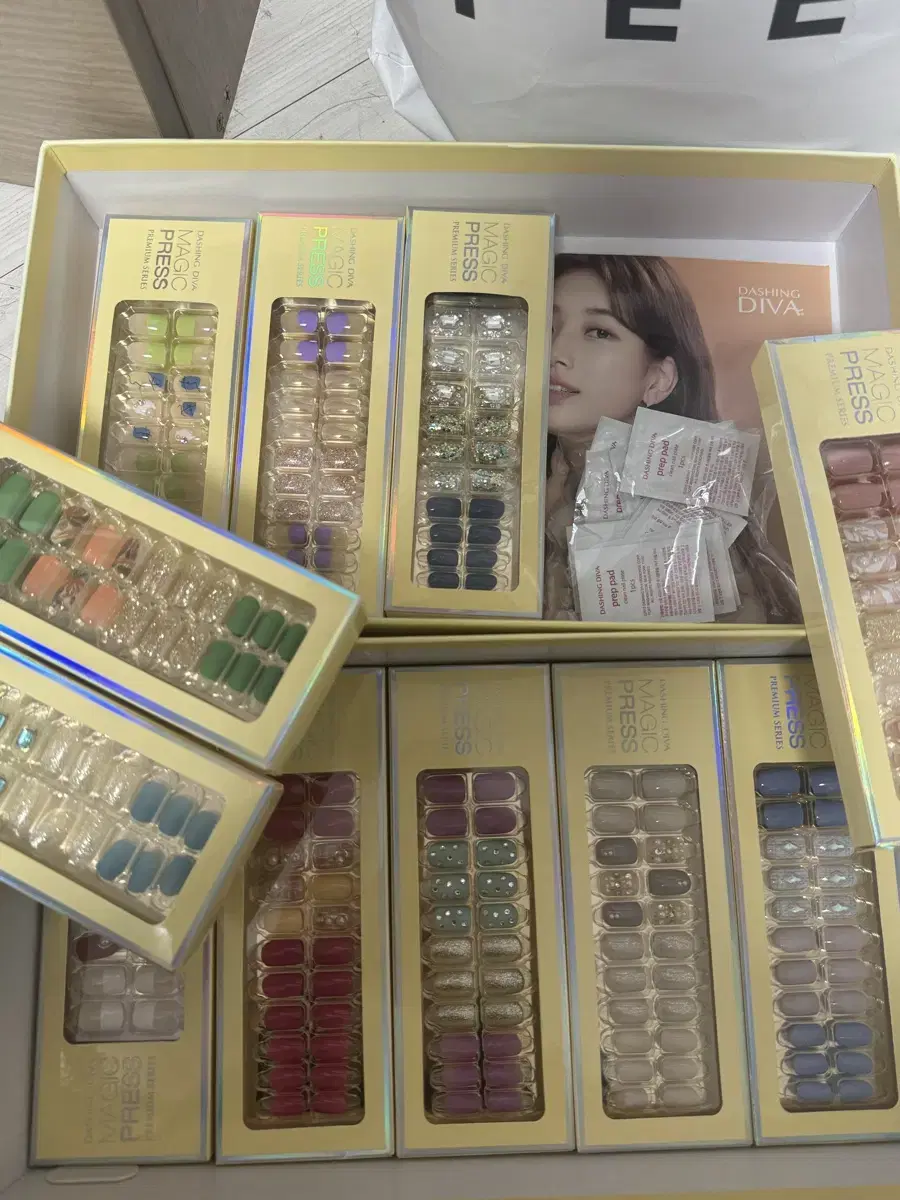 데싱디바 네일팁 11세트