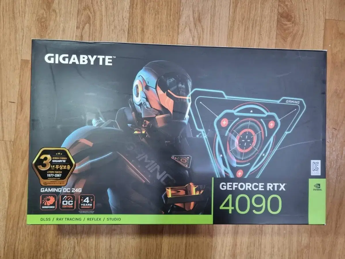 기가바이트 RTX4090 GAMING OC  기판제거제품