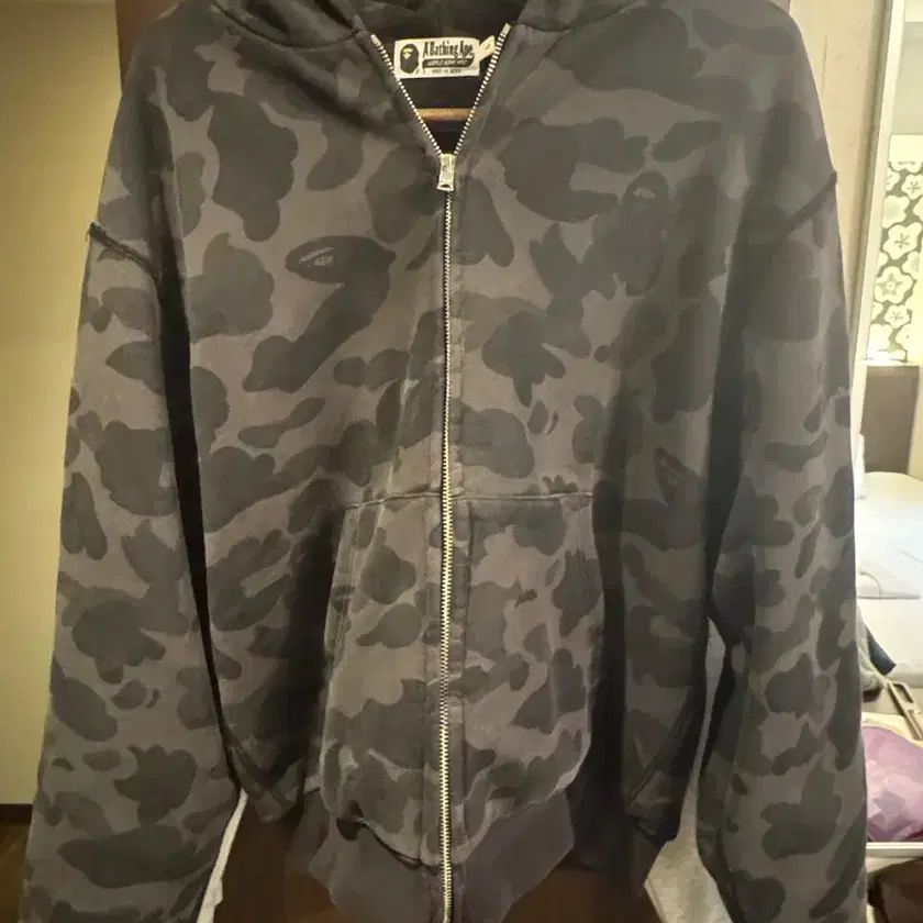 BAPE 1st Camo Heavy Wash Cropped Fit Zip on Bunjang Global Site.