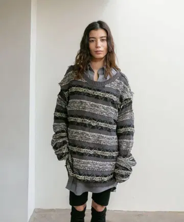 퍼버즈 니트/스웨터