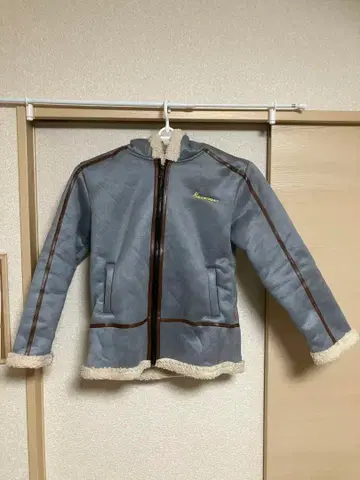 미사용 새상품 남성용 무스탕 자켓 후드 부착 그레이 L사이즈