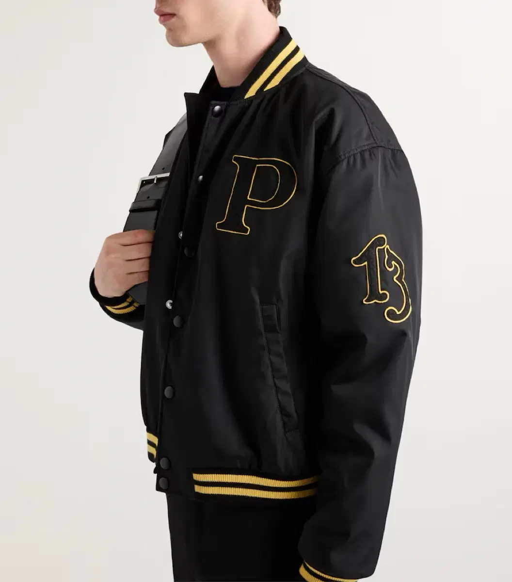 [M] 프라다 PRADA 리나일론 봄버 자켓 패치 블랙
