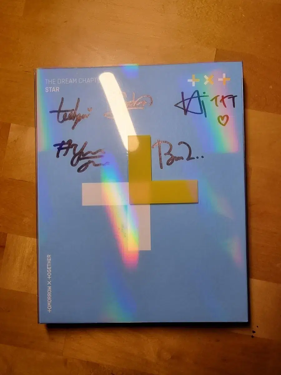 투바투 데뷔 싸인앨범 투모로우바이투게더