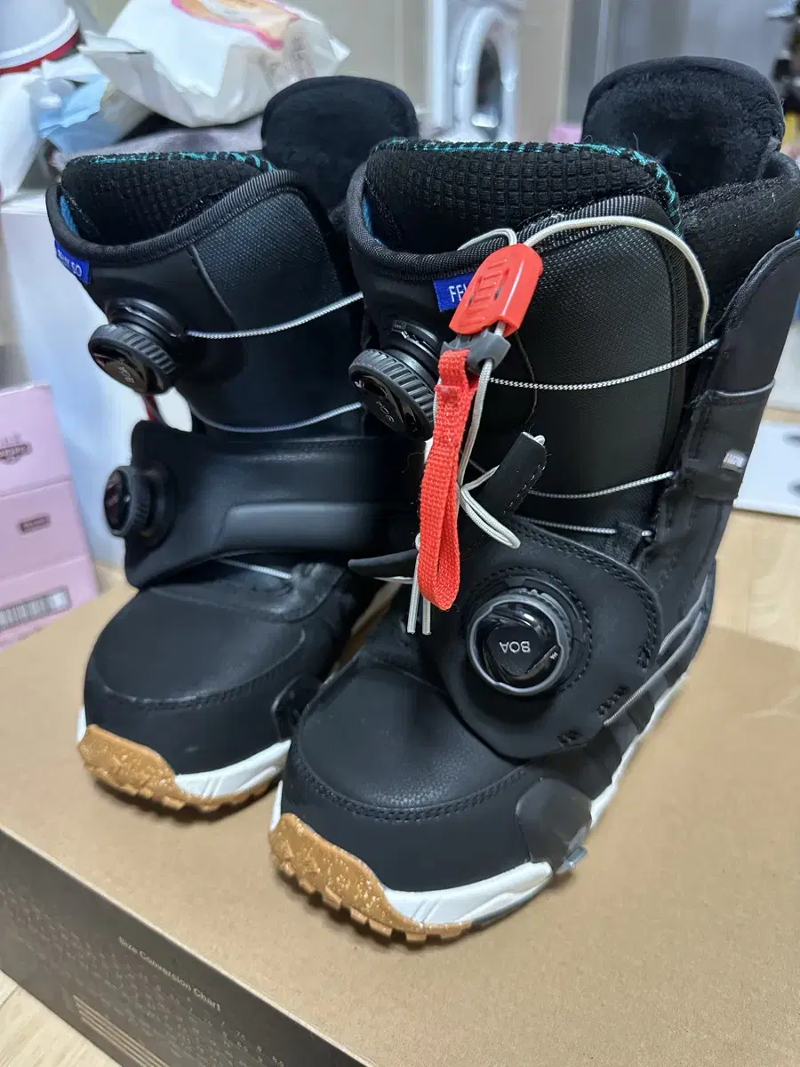 24/25 Button Step-on Binding + Boots 245~250