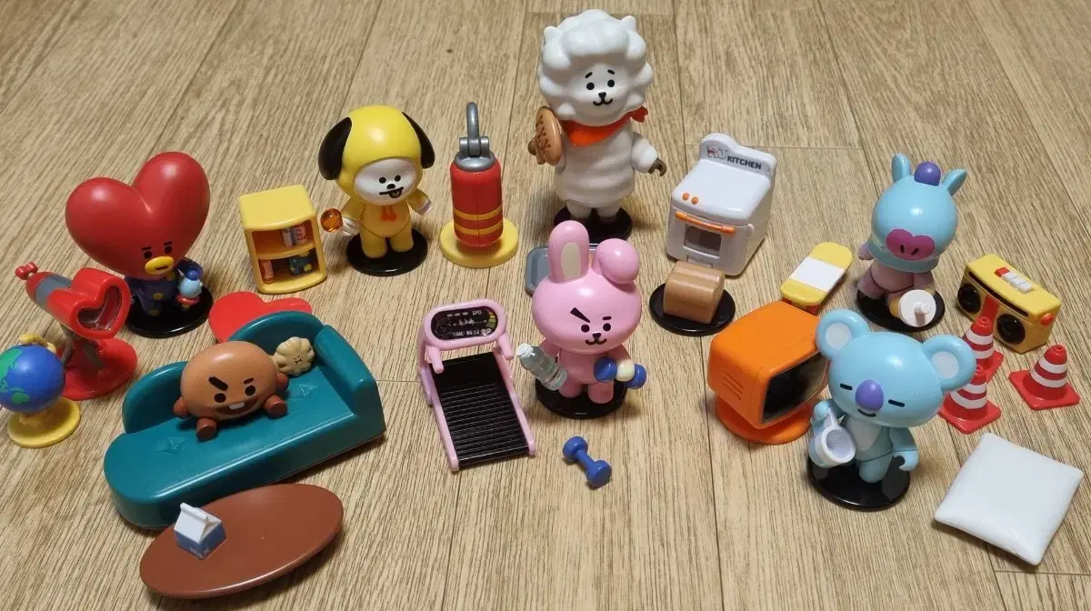 일괄) 방탄소년단 BT21 피규어 / 덤으로 포카도 드립니다!